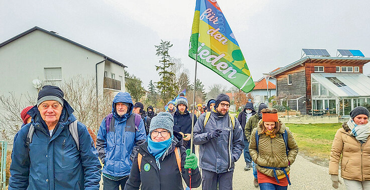 Wandergruppe Wandern für den Frieden