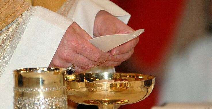 Das Zentrum: Laut dem Konzil ist die Eucharistie Quelle und Höhepunkt der Evangelisierung.