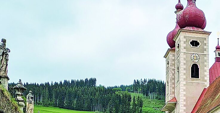 Das Benediktinerstift Sankt Lambrecht liegt eingebettet in die obersteirischen Wälder. 