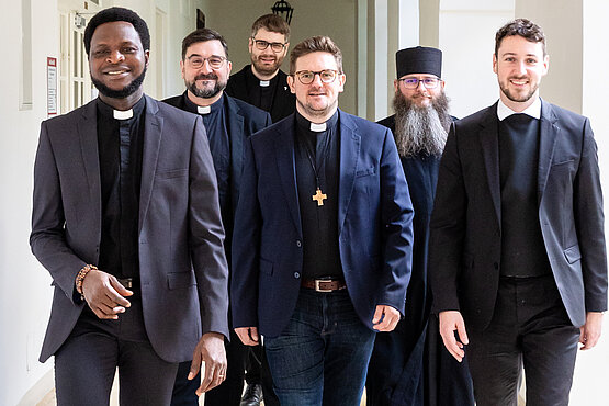 Das sind die neuen Priesterkandidaten. 