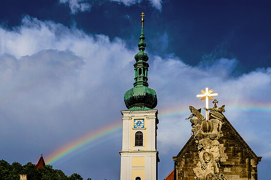 Heiligenkreuz zählt zu den Heiligen Stätten in der Erzdiözese Wien. 