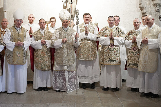 Zwei Neupriester im Stift Heiligenkreuz KW41/2024