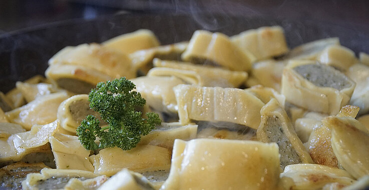 Als geborene Schwarwälderin liebt Eva Rosewich Maultaschen. 