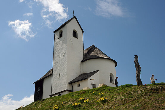 Der höchste Punkt der Hohen Salve ist wohl das Kirchturmkreuz der Johanneskapelle.   